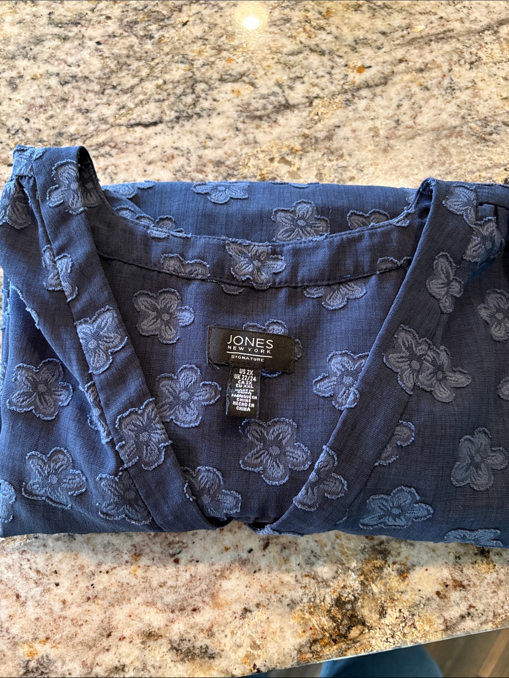 Jones New York Navy Textured Floral - 2x - Classic, Clean Beauty